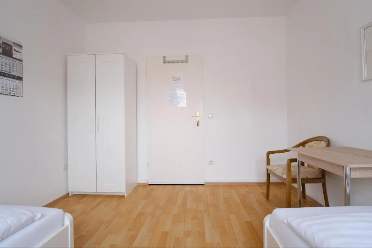 Euromamhaus - Korean B&B Frankfurt am Main
