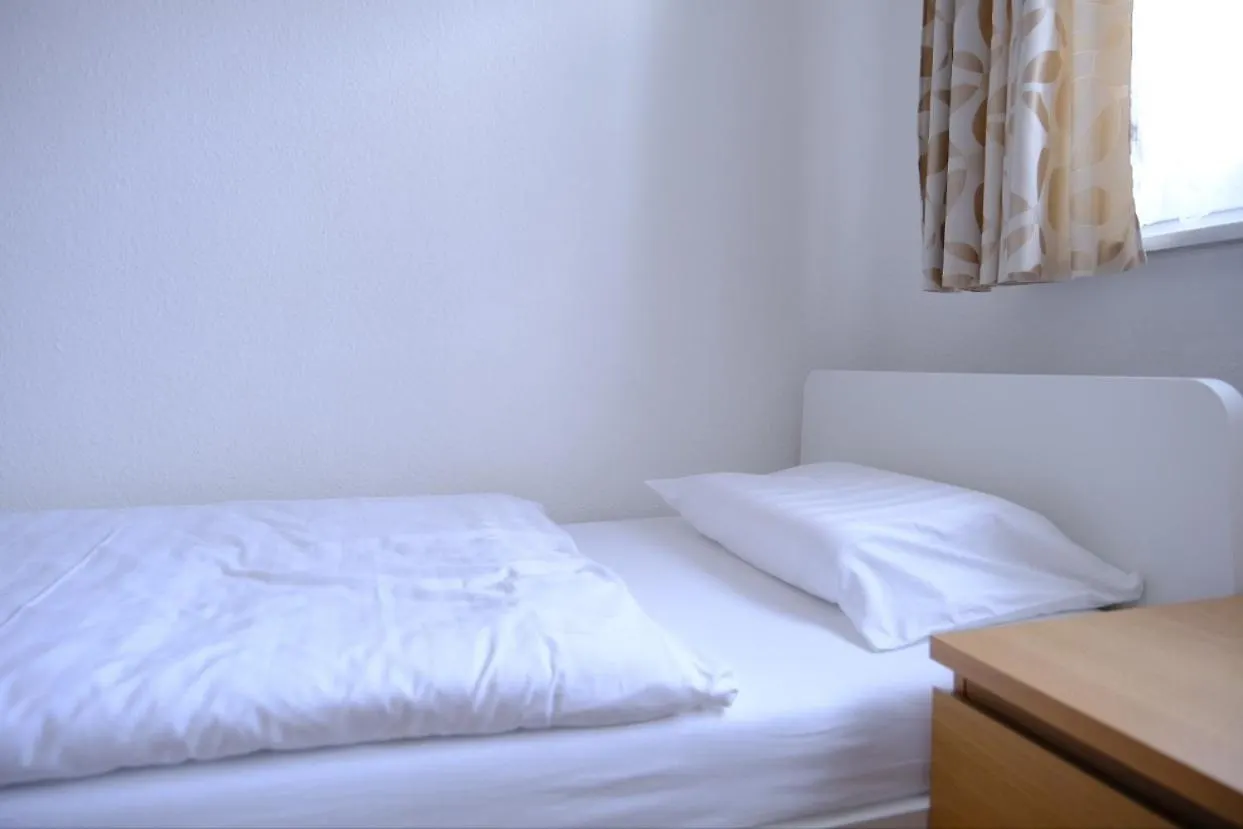 Euromamhaus - Korean B&B Frankfurt am Main